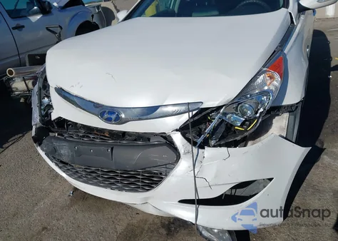 2013 Hyundai Sonata Hybrid z USA, uszkodzony, nr VIN KMHEC4A41DA075601